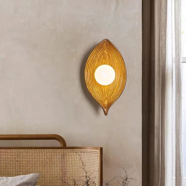 Nordic leaf wall lamp silent wind Japanese Zen style simple personality B&B bedroom aisle background wall decorative lights