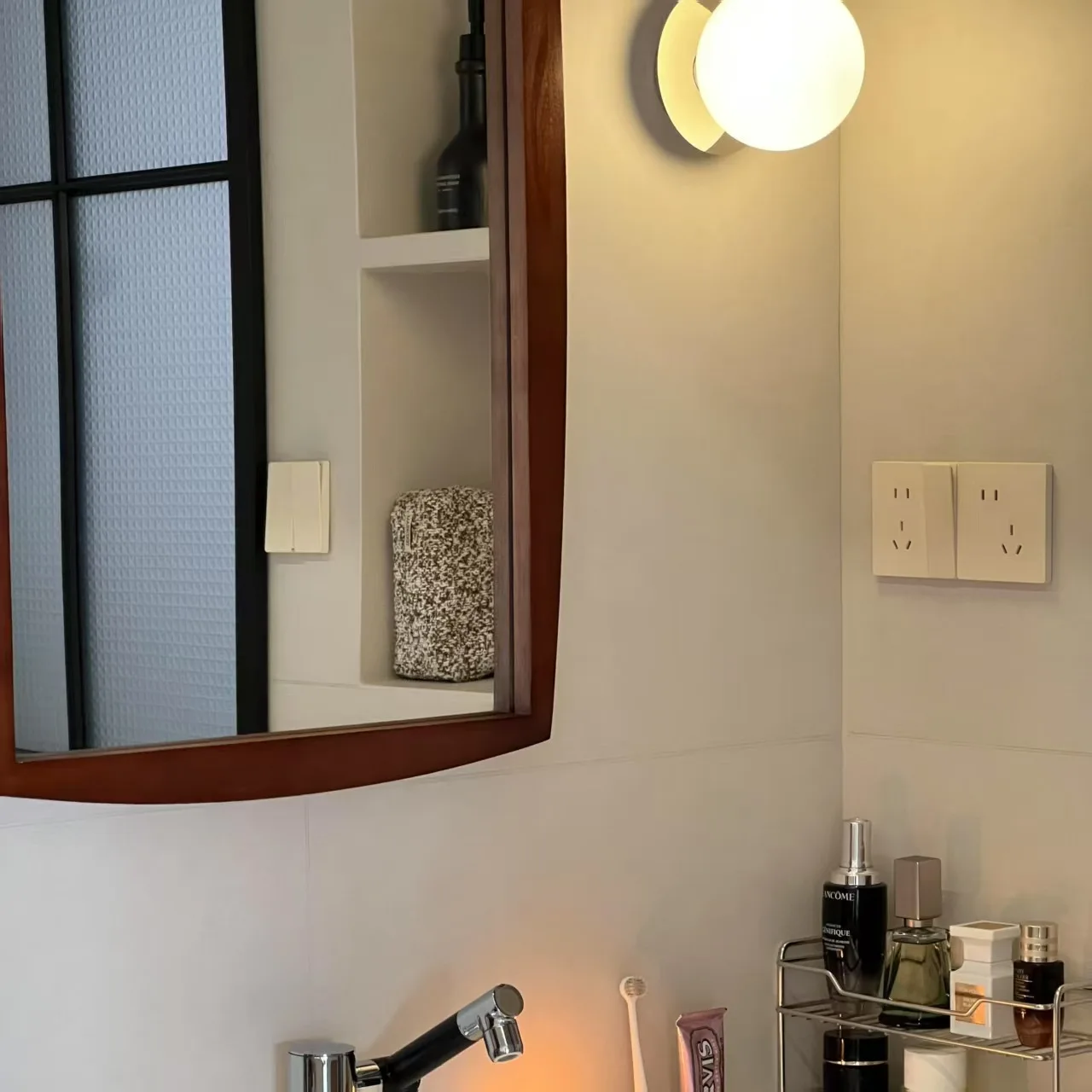 Medieval rubber wood square wall hanging touch with lamp LED fill light makeup table washbasin bathroom anti-fog mirror