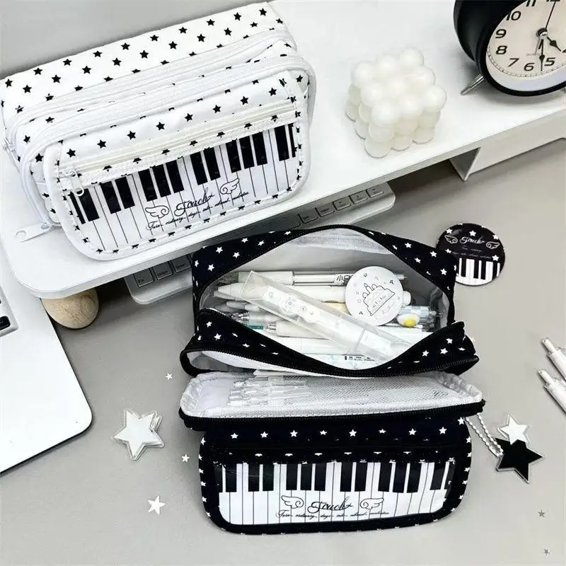 Stiftetui „Stars Piano Keys Ita“ mit großem Fassungsvermögen und transparentem Sichtfenster für Schüler, zur Aufbewahrung von Schulmaterial. – Detail 11
