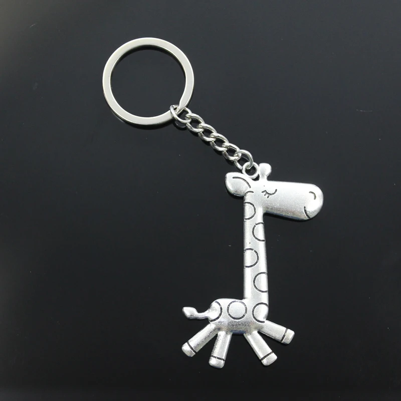 Nowa moda męska 30mm brelok do kluczyków samochodowych DIY metalowa uchwyt do łańcuszka Vintage bieganie żyrafa jeleń 66x36mm srebrna kolorowy wisiorek prezent