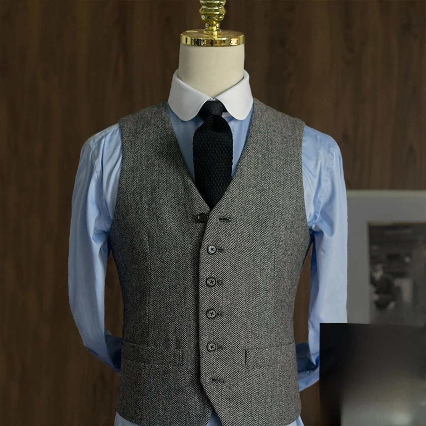 

Мужской жилет в стиле ретро, большие размеры, осенне-зимний, для повседневной носки, немнущийся, не требует глажки, модный, с V-образным вырезом, на одной пуговице