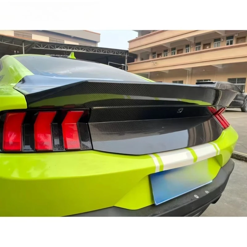 High Quality Carbon Fiber Rear Spoiler for 2024