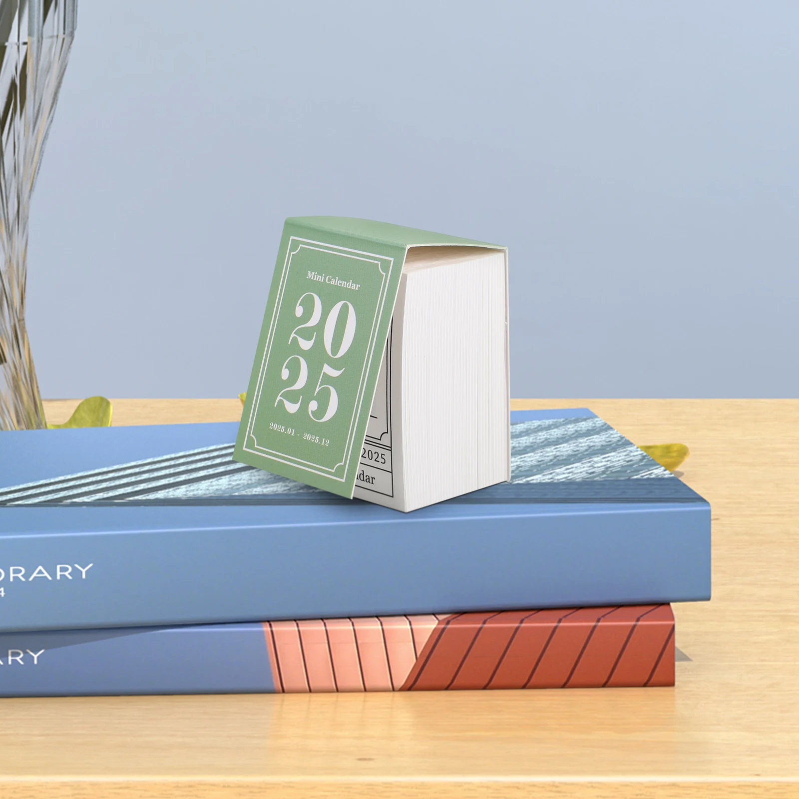 

Mini Retro 2025 Tearable Paper Desktop Standing Office Home Decor Mini Scrapbook Small Desk Calendar Household Decorative