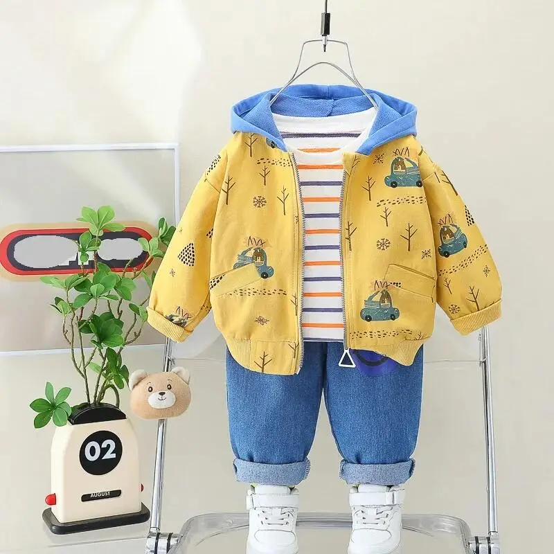 2023 New Spring and Autumn Boys Letter Print Jeans Baby Lapel Cartoon Single Breasted Jacket Suit Baby Clothes 0-5 Years Old