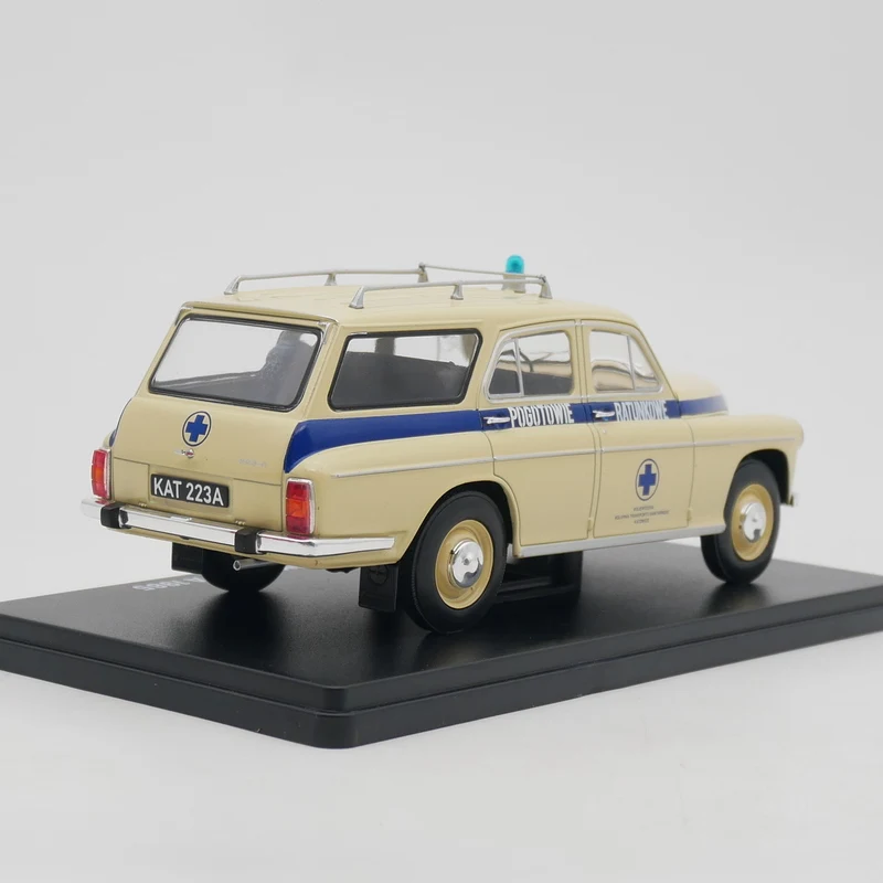 Ixo Scala 1:24 Pressofuso In Lega FSO WARSZAWA 223 KOMBI 203 A 1965 Ambulanza Giocattoli Auto Modello Classici Regali Per Adulti Souvenir Display