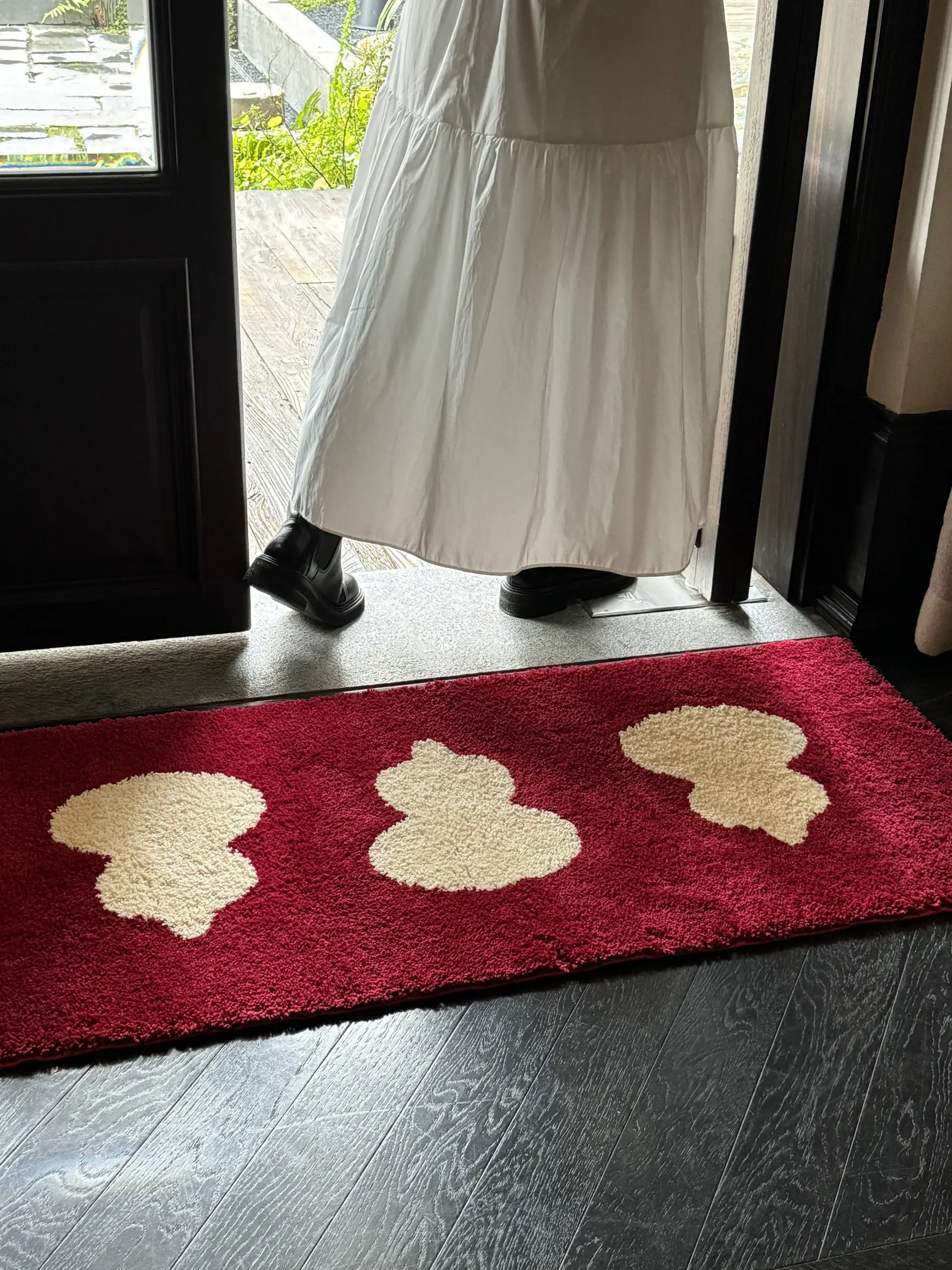 Long Rectangle Carpet Bedroom Bedside Mat Anti-Slip Durable Polyester Material Machine Washable New Chinese Style Design