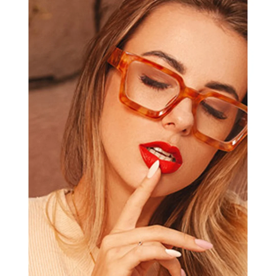 إطار أكثر سمكًا للرجال والنساء نظارات قصر النظر مضادة للأشعة الزرقاء نظارات الكمبيوتر موضة سيدة مربعة وصفة طبية نظارات القراءة