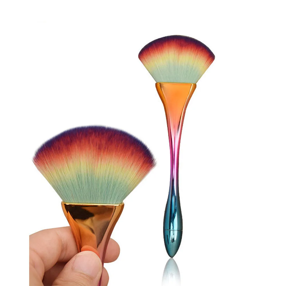 Pennello per fard in polvere in oro rosa Pennelli professionali Strumento per il trucco del viso grande