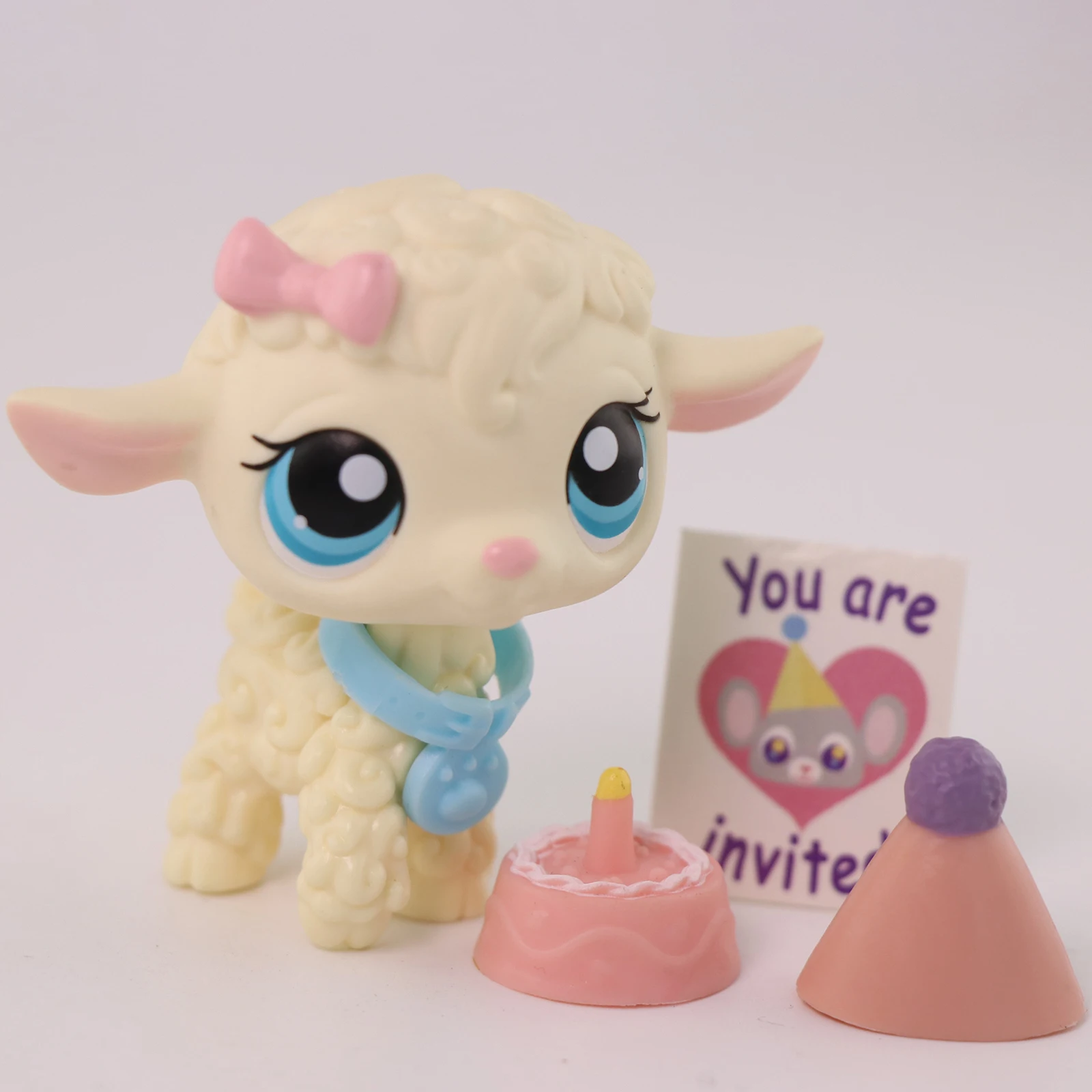 

LPS Minilpsshop Bobble Head Toy Lamb Animal and Accessories Children's Gift for Boy and Gir Gift Collectible