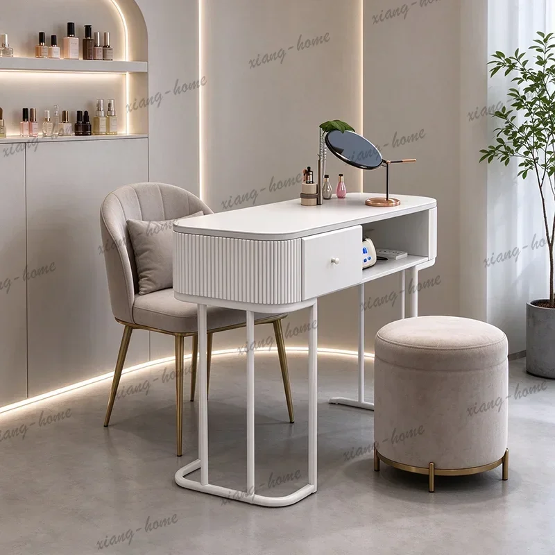 Factory Direct Traditional Chinese Manicure Table Metal Unique Multifunction Elegant Manicure Table Premium Trendy Table Manucur