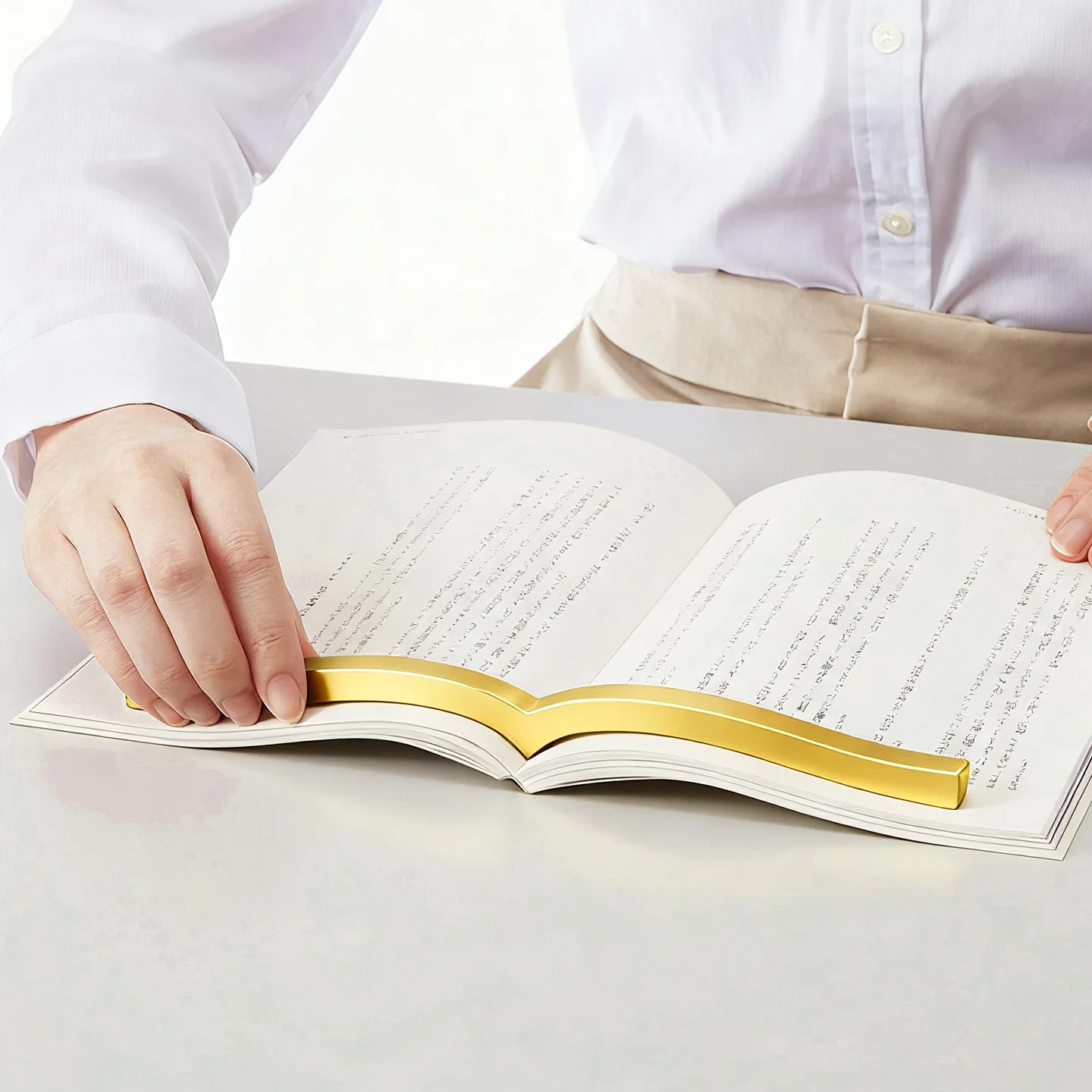 真鍮製定規ブックプレスアーティファクト曲げ読書書道ツールギフトクリエイティブ固定学習四宝