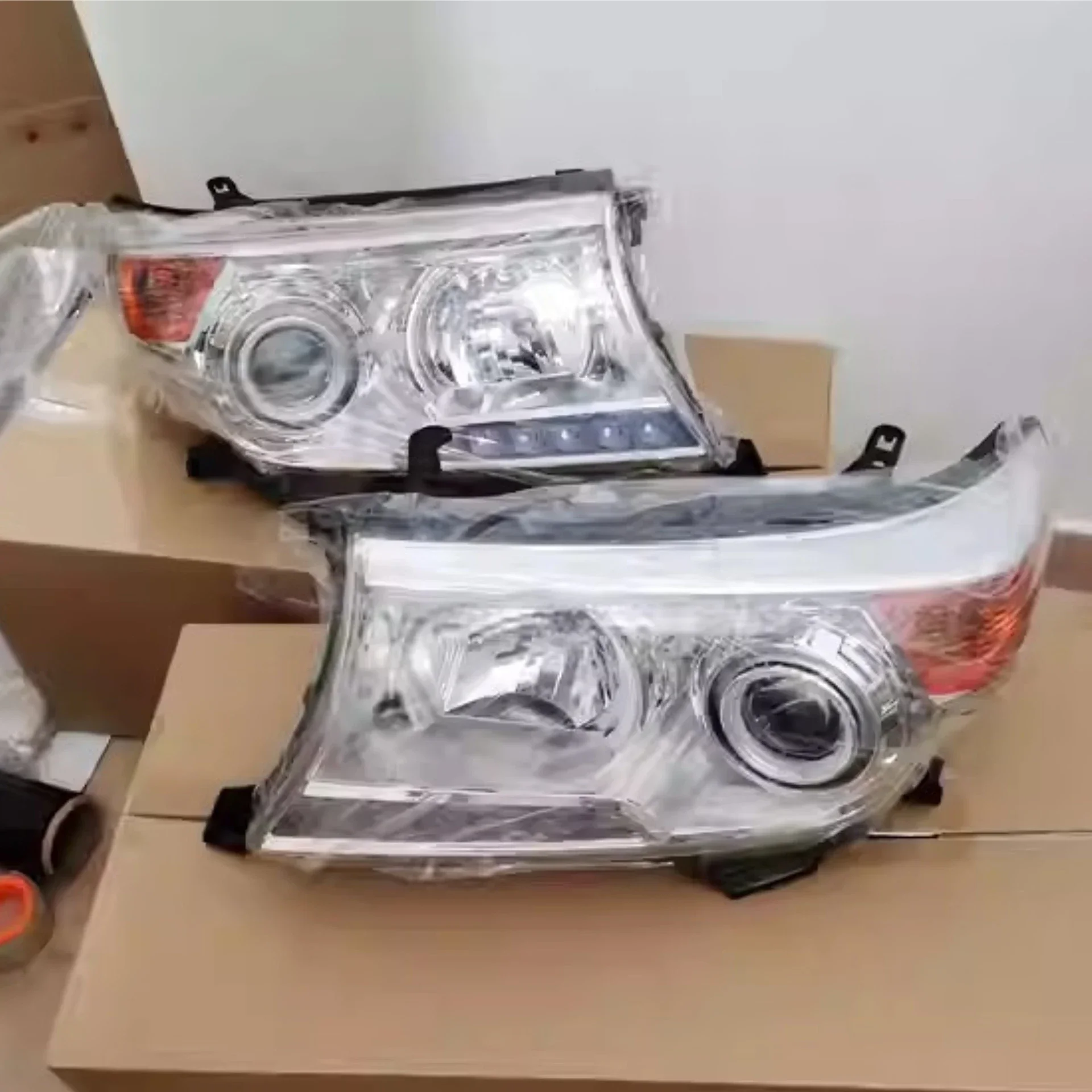 

Передняя фара в сборе для Toyota Land Cruiser LC200 2008-2015, поворотные дневные ходовые огни, автомобильные аксессуары