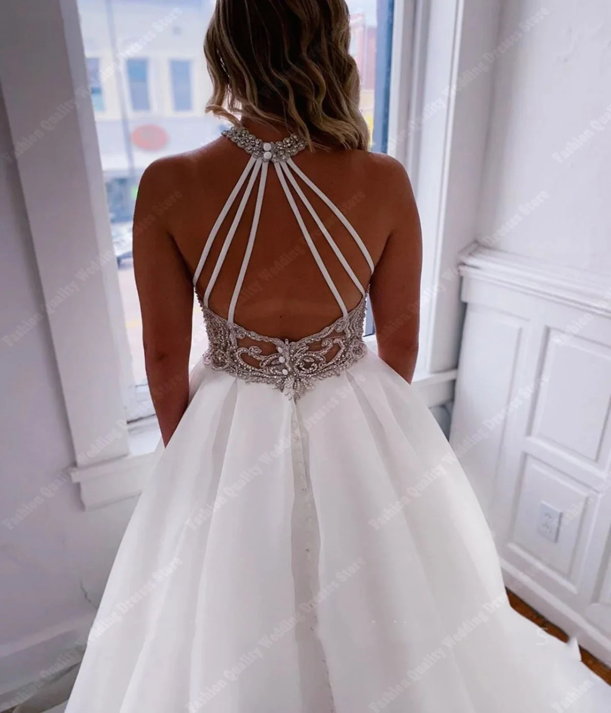 Beautiful Pure White Sleeveless Bride Dress Lace Appliques Bridal Gowns Graceful A-line Mopping Length Wedding Vestidos De Novia