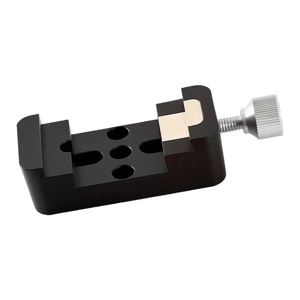 Dovetail Mounting Base Clamp with Aluminum Alloy for Secure Fixing of Large Astronomical Telescope Equatorial Mounts