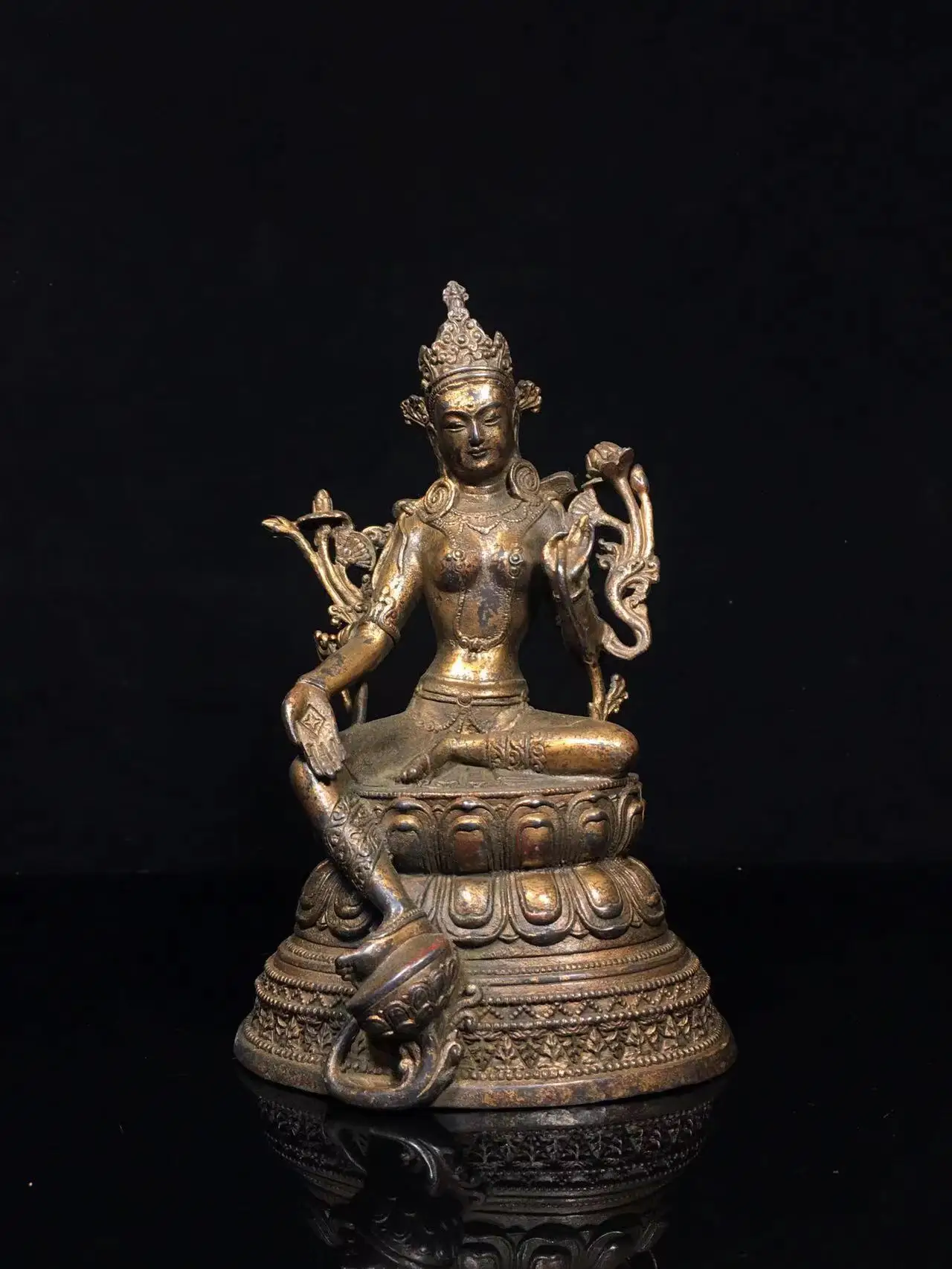 

Old copper Tibetan Lotus Green Tara Buddha statue, Free shipping