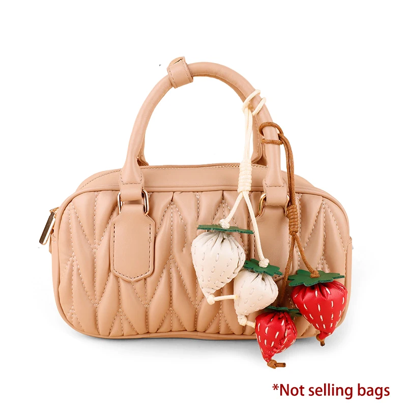 feito-a-mao-pu-bonito-saco-de-morango-charme-chaveiro-pingente-moda-saco-acessorio-para-bolsas-interiores-do-carro