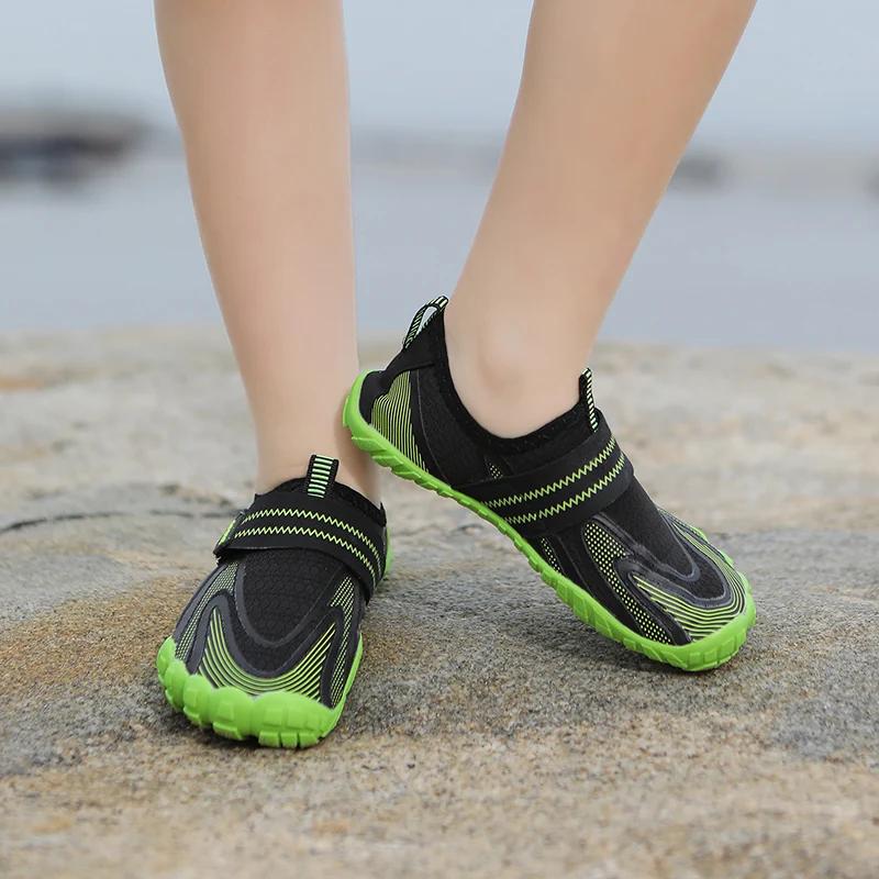 

Children Wading Shoes Quick-Dry Aqua Shoes Drainage Water Sports Shoe Kids Beach Swim Sandals Barefoot Diving Surfing Sneakers