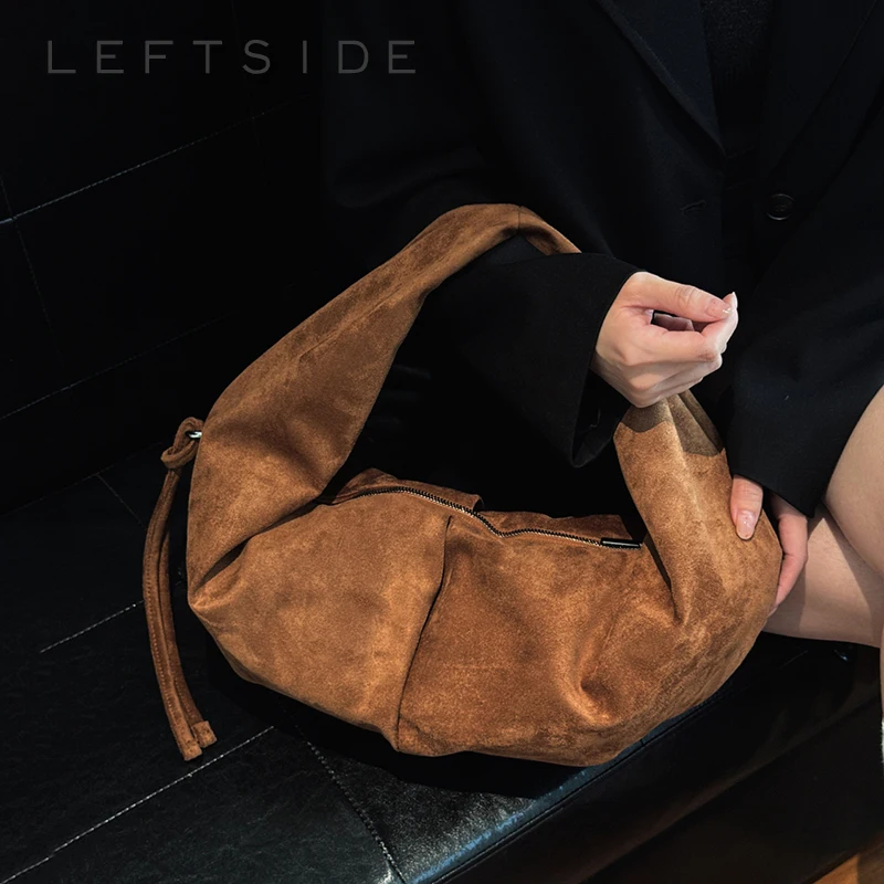 

Women's PU Leather Ruched Shoulder Bag Retro Minimalist Aesthetic Daily Dating Crossbody Bags Handbags and Purses 2026 New Trend