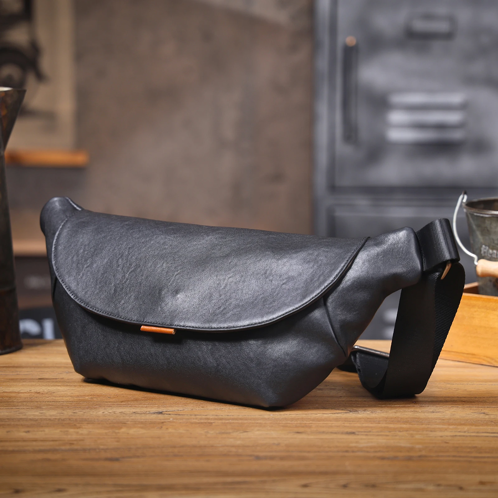 S.WORKER Herren-Umhängetasche aus echtem Leder, Umhängetaschen, einfache Rindsledertasche, pflanzlich gegerbtes Oberschichtleder, modisch, lässig – Detail 8