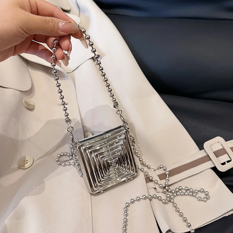 

Y2K Mini Crossbody Bag Edgy Chain Purse for Lipstick Goth Girl Streetwear Detachable Charm