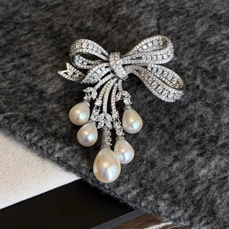 Luxury Zircon Pearl Bowknot Tassel Fashion Brooch Pins For Women Creative Handmade Suit Corsage Pins Clothing Accessories Gifts