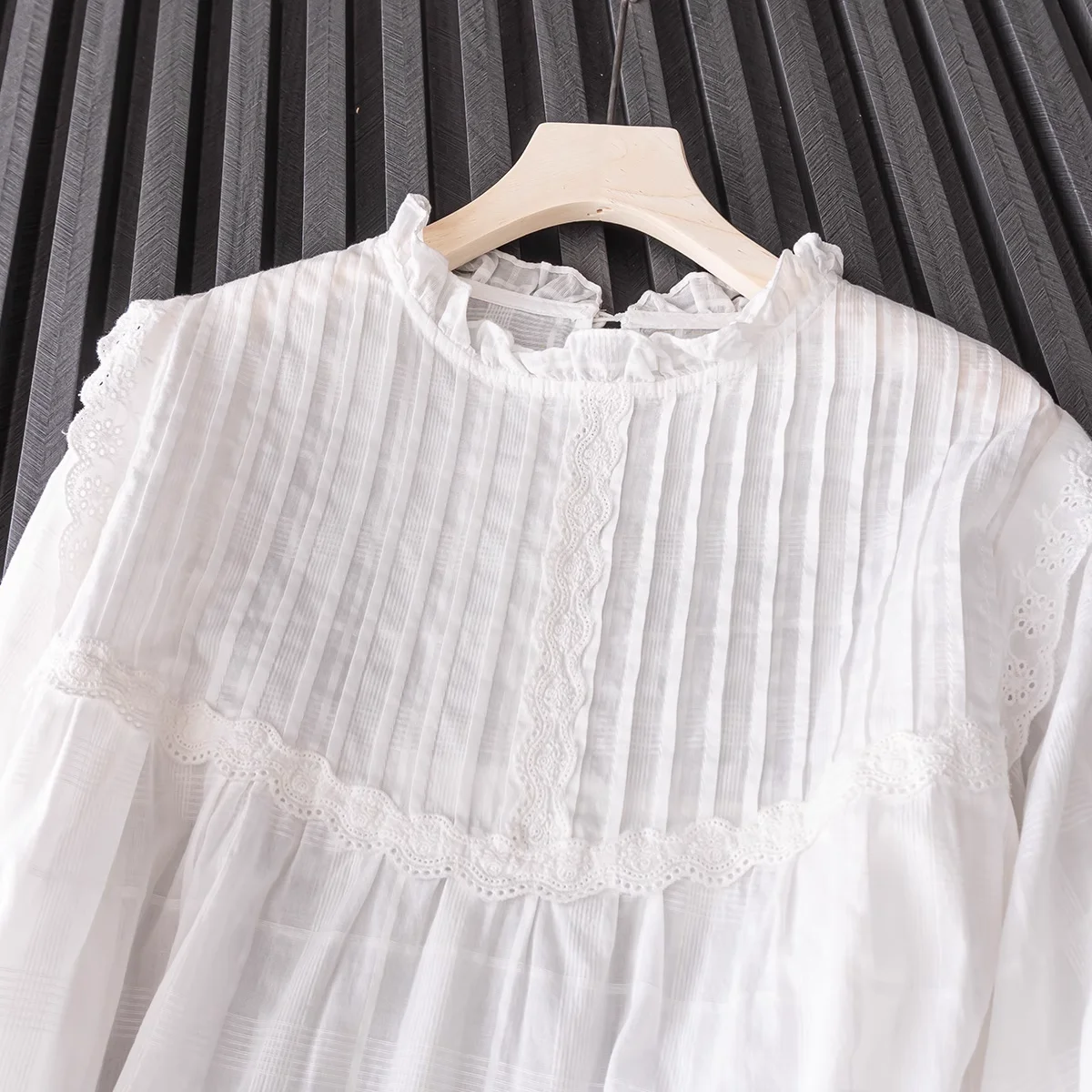 Boho blouses women Korean fashion y2k bohemian long sleeve white lace embroidery shirts youthful woman clothes