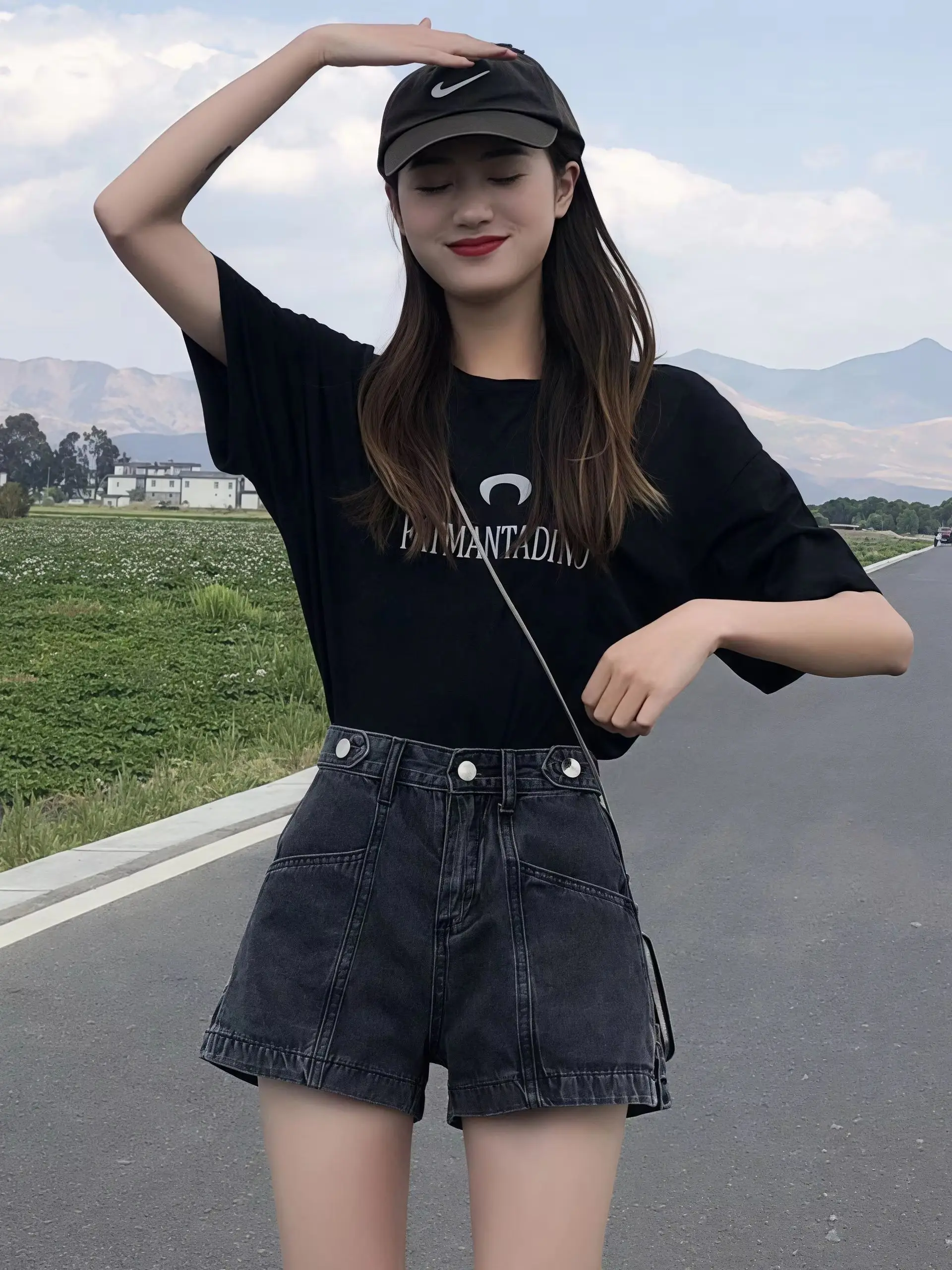 Damen High-Waist Denim-Shorts Sommer Seitenreißverschluss Split-Buchstabendruck A-Linien-Shorts Lose Lässige Anti-Scheuer-Hot-Pants Streetwear – Detail 5