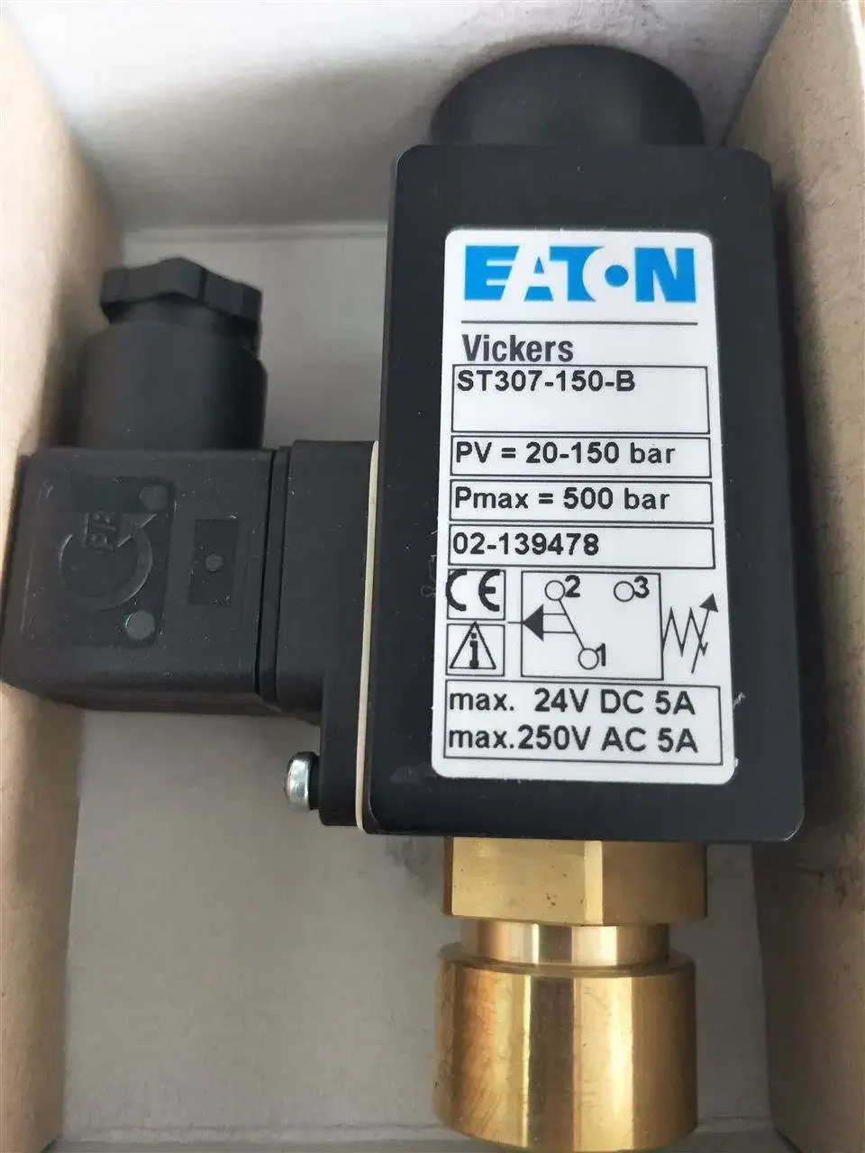 ETN Vickers Pressure switch relay ST307-150-B PV=20-150bar Pmax=500bar 02-139478 ST307-350-B PV=20-350bar Pmax=600bar 02-139479