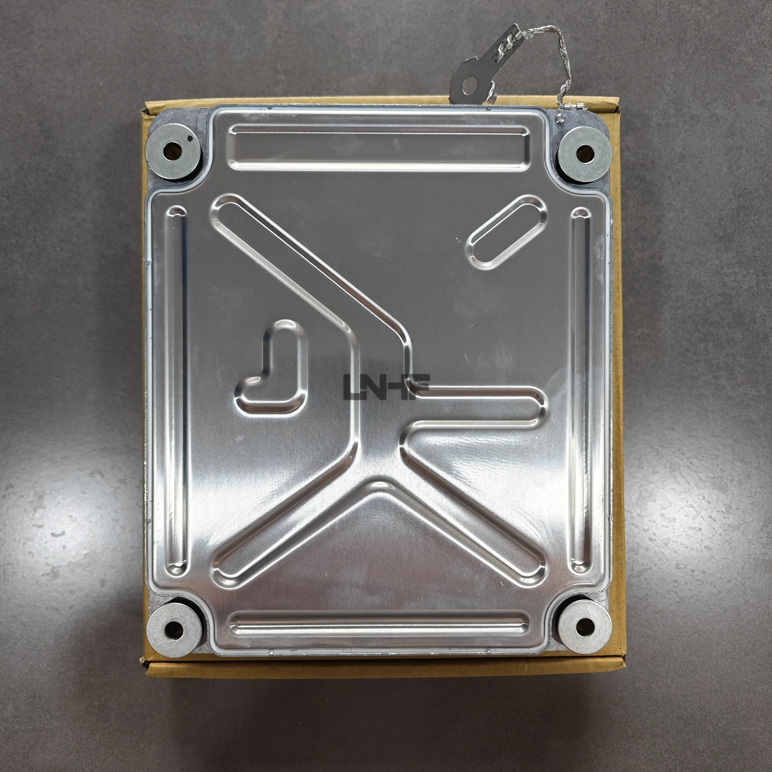 

LNHF Factory Outlet 21042371 D11 D13 D16 MP7 MP8 Engine CXU612 CHU713 CV713 GU713 GU713 ECU ECM Computer Controller For Volvo