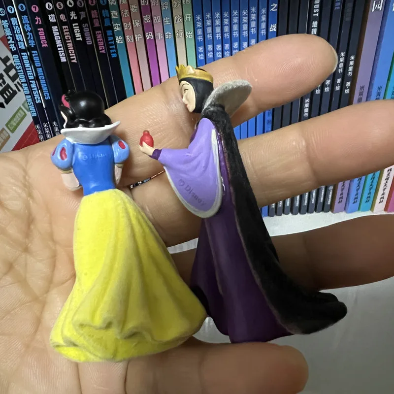 2pieces/lot  6.5cm High quality Disney Snow White and Bad Queen Plush Ornament