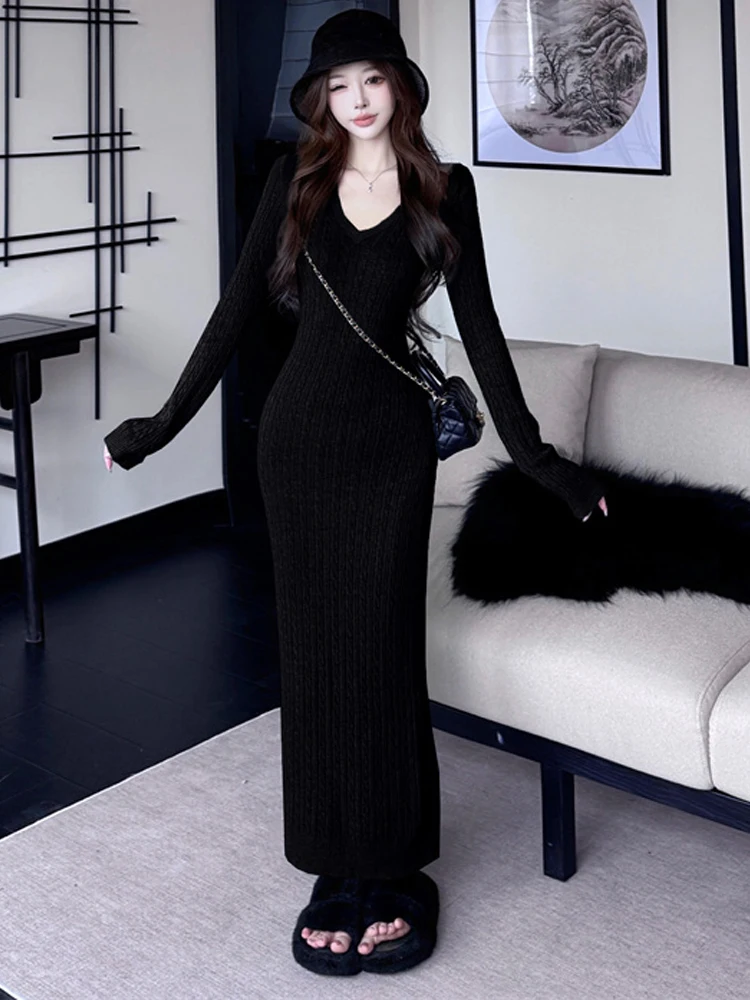 Abito da donna a sirena aderente in maglia a maniche lunghe a righe verticali grigie con scollo a V e strato interno in vita Cappotto invernale nero con gonna