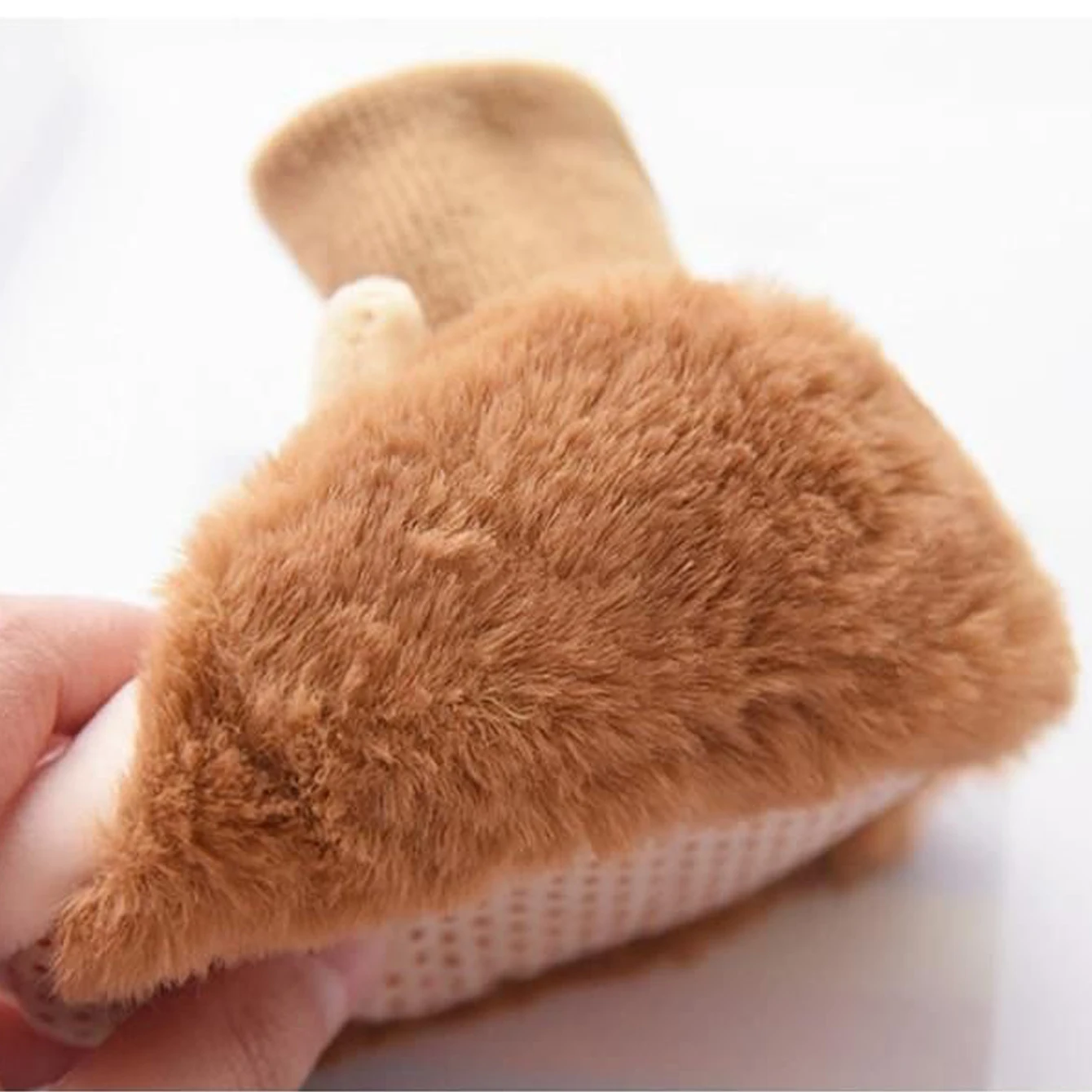 2024 شتاء جديد لطيف ثلاثية الأبعاد الكرتون الحيوانات حذاء طفل ، الوليد الدافئة رقيق الرضع الجوارب أحذية عدم الانزلاق شبشب منزل