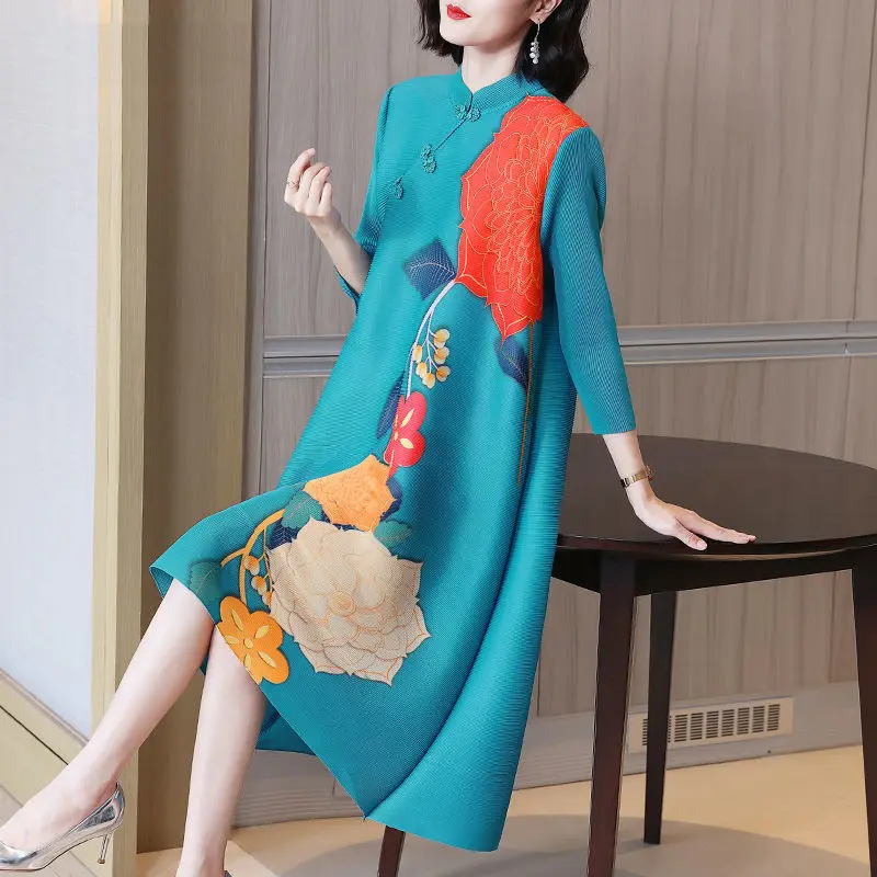 

Fashion casual age-reducing pleated dress 2023 spring and summer stand-up collar buckle new retro mid-length cheongsam skirt