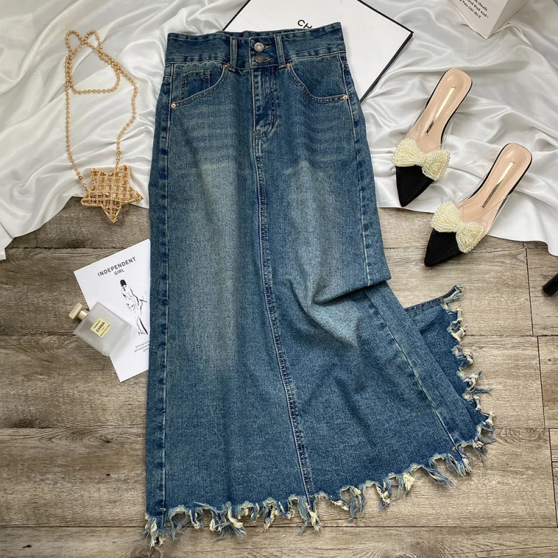 

Raw edge mid-length skirt in vintage blue with a high-end feel, denim half skirt for women2024Modern design with high waistaWord