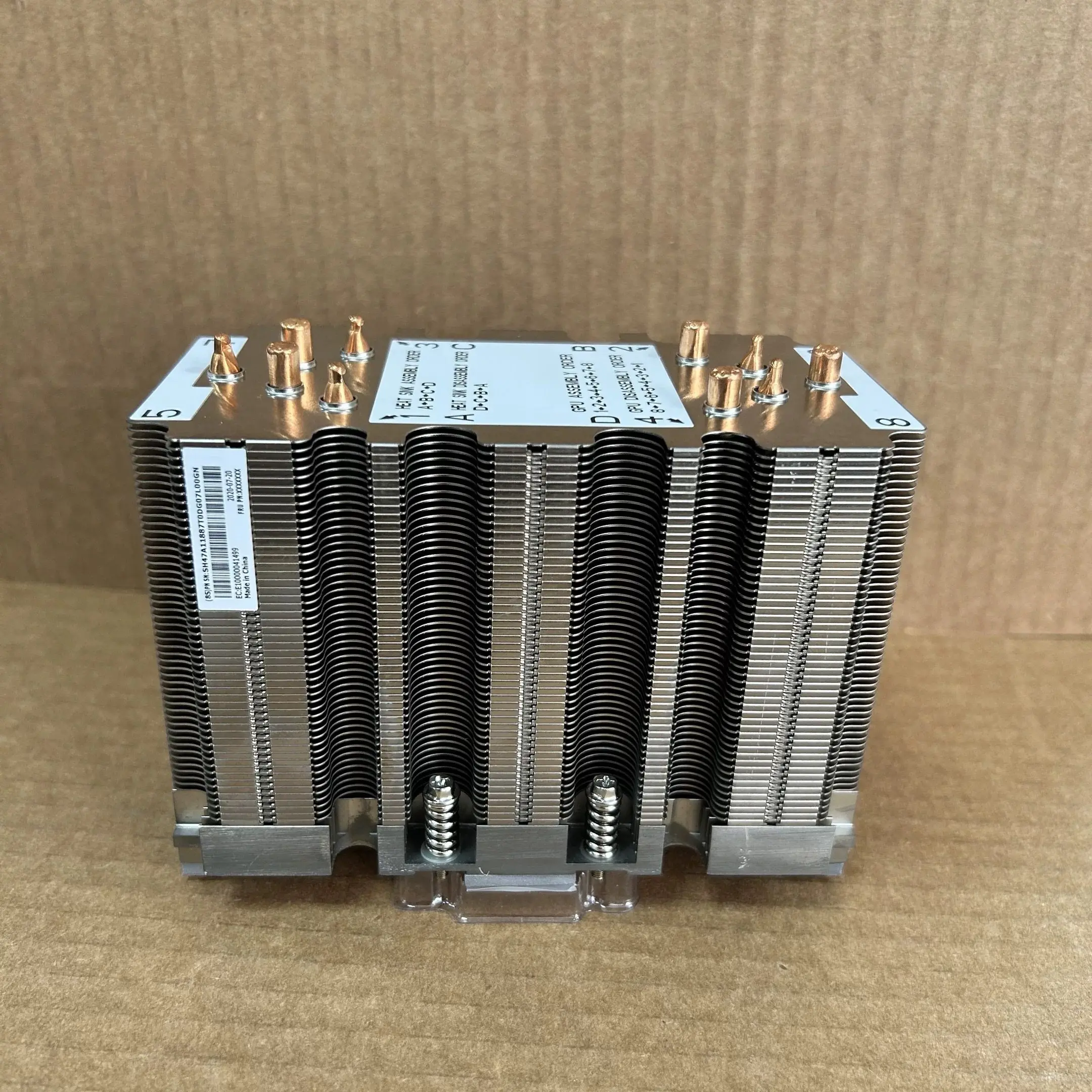 

Радиатор для GPU SXM2 V100 P100, 10 медных трубок, теплоотвод