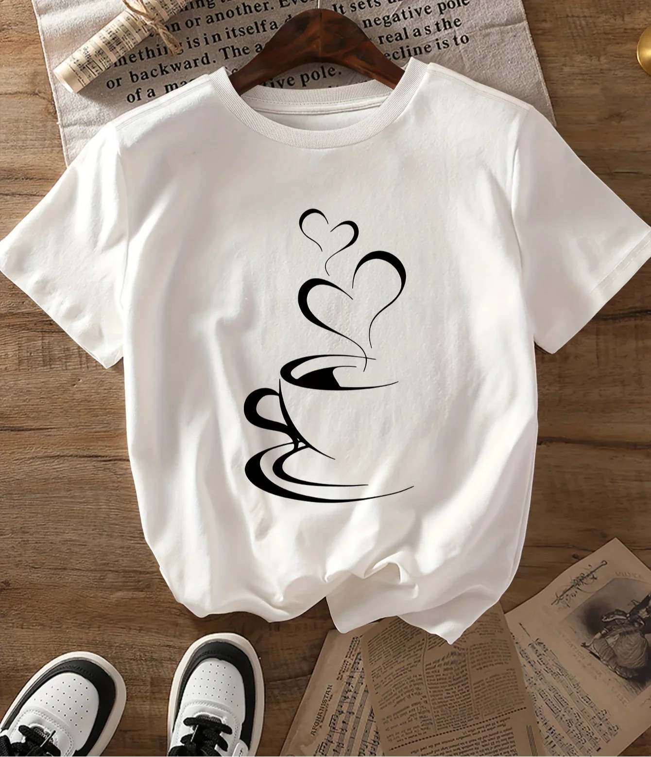 

Женская повседневная футболка с коротким рукавом Offee Cup Heart с графическим принтом, обычная посадка с круглым вырезом, летняя модная удобная одежда