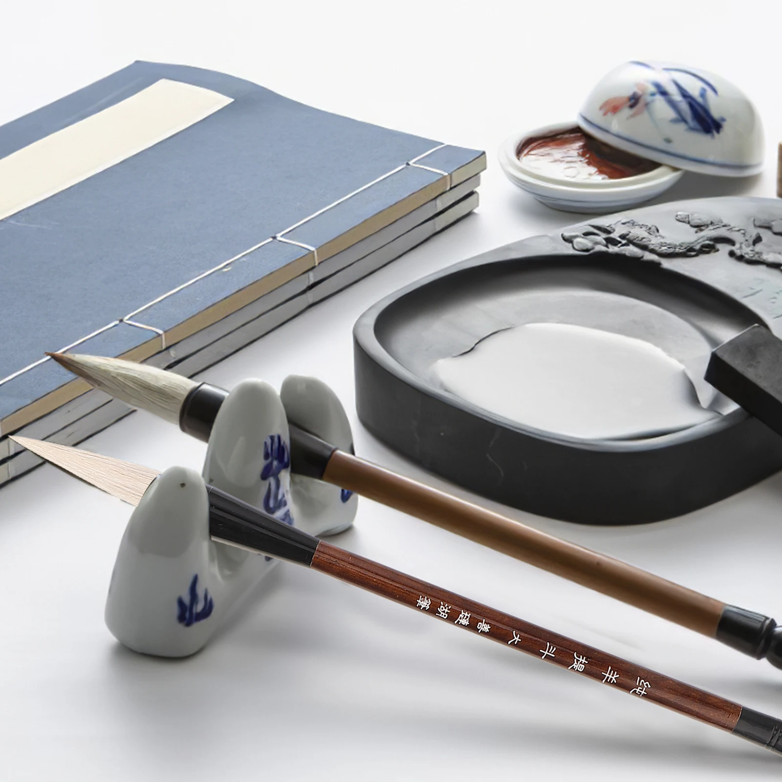 

1Set Chinese Calligraphy Brush Professional Wooden Handle Lightweight Brush Pen for Painting Writing Calligraphy Art