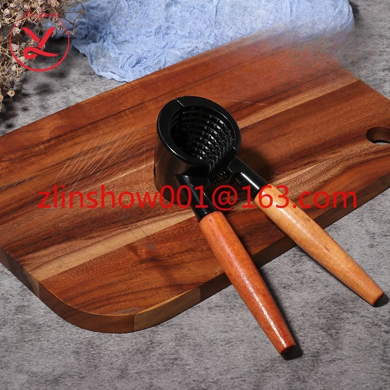 

Wholesale aluminum alloy funnel type walnut clip, multi-functional nut sheller