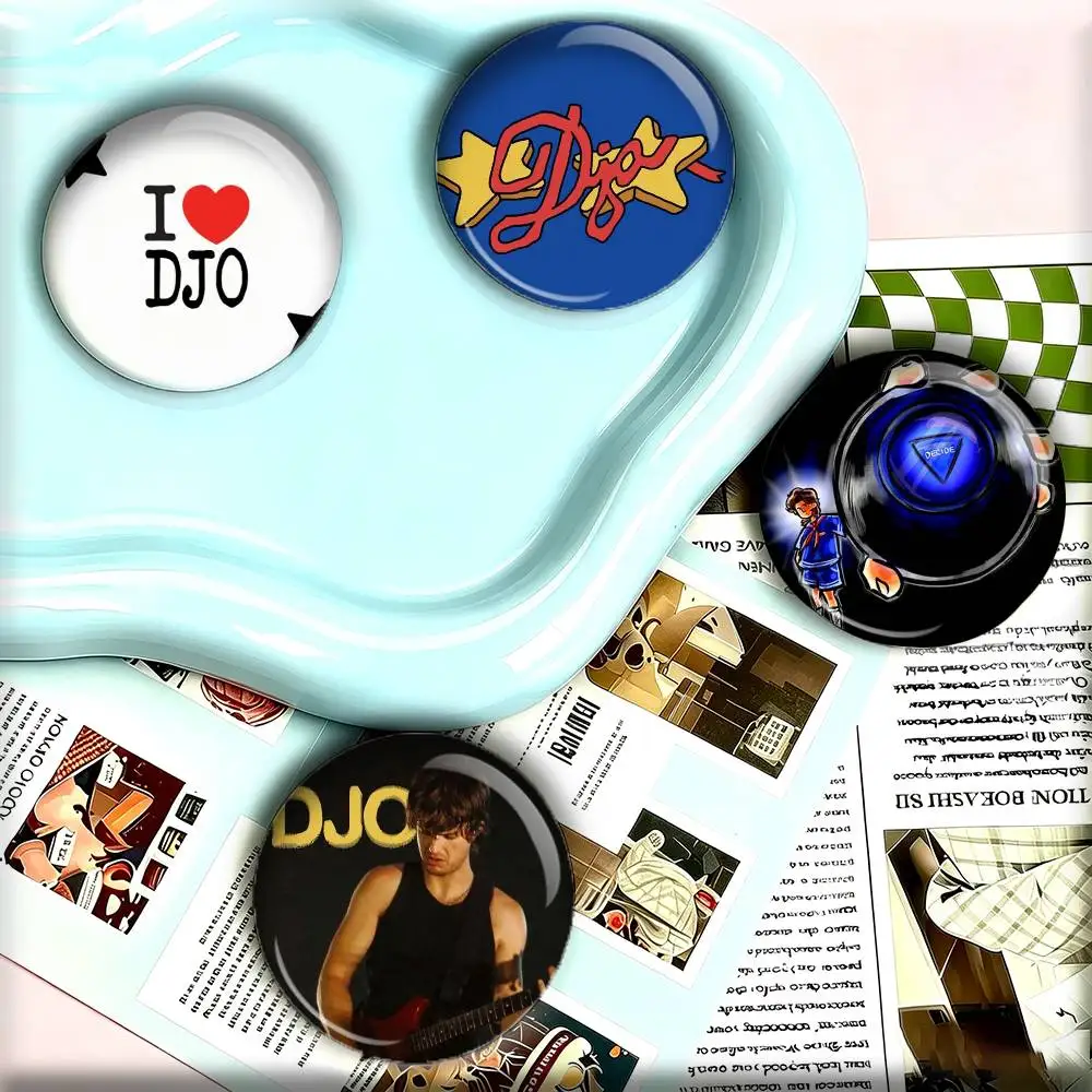 Actor DJO J-Joe K-Keery-y  25 32 44 58 75mm Badges Personalized Round Brooches Pins Accessory Gift