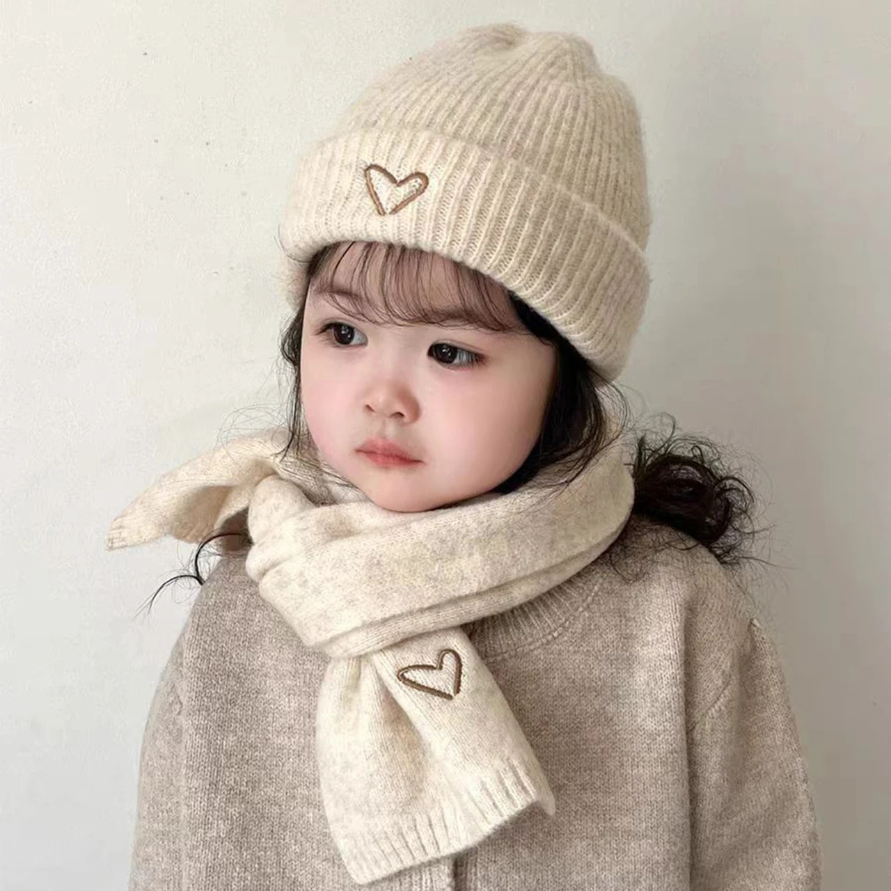 2PCS/Set Korean Heart Embroidery Kids Scarf Hat Autumn Winter Boy Girl Knitted Warm Woolen Pullover Hats Windproof Neckerchief