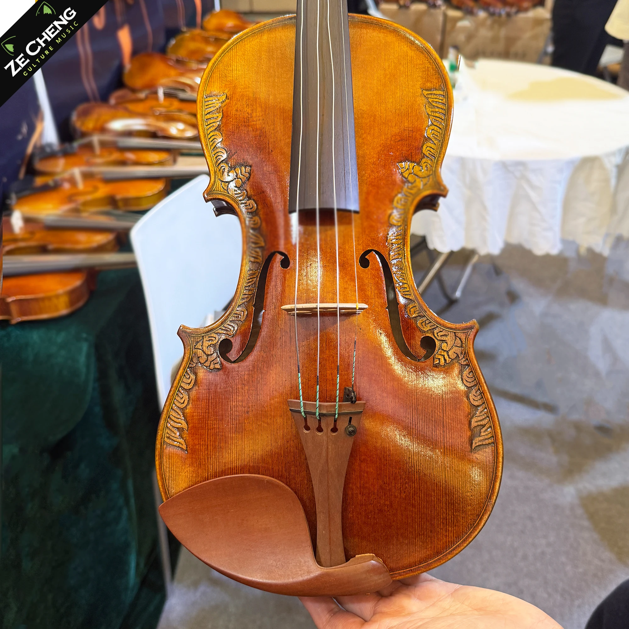 Exquisite Carved Violin Full Size 4/4, Antique Design Handmade Solid Wood Violin with Bow & Case
