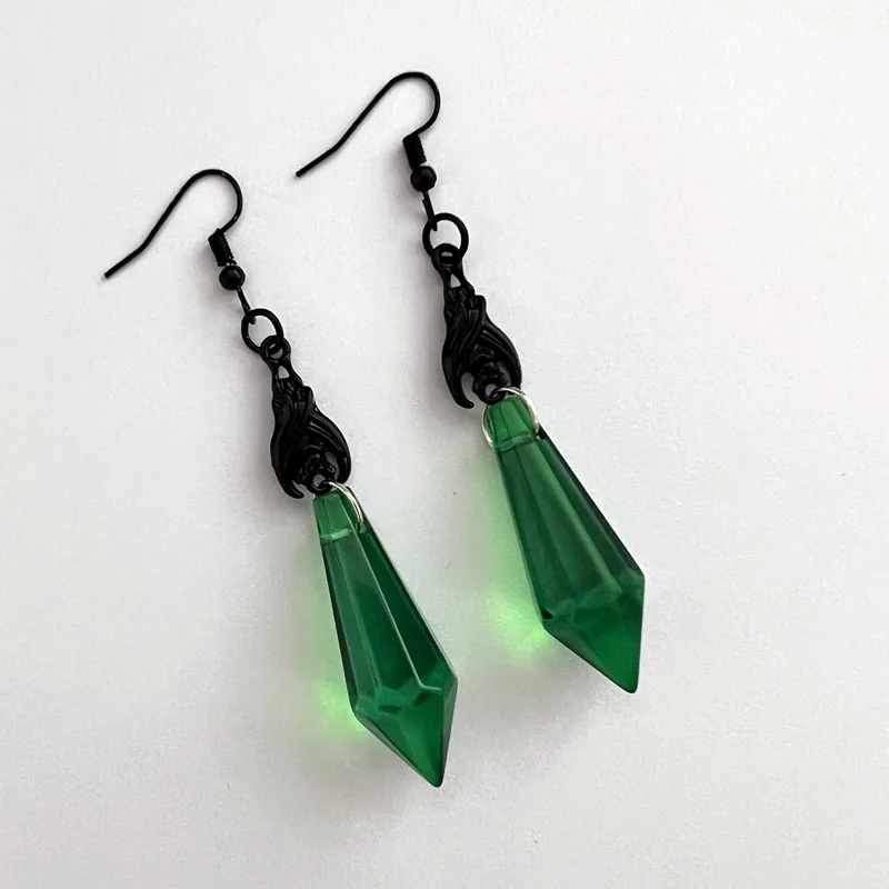 Gothic Green Venom Bat Crystal Earrings For Women Girls Fashion Pagan Witch Jewelry Accessories Gift Vampire Pendant Ear Hooks