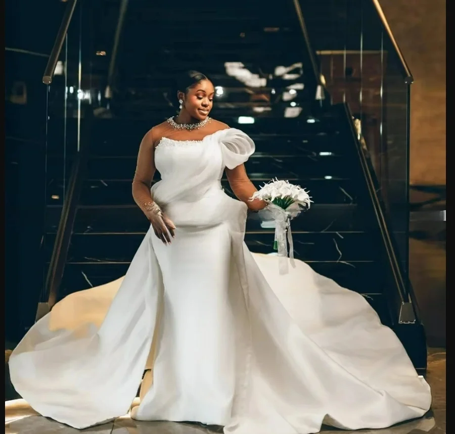 Customized High Neck Shinny Beads Mermaid Wedding Dress with Removable Skirt Robe De Mariée   Long Sleeves Vintage  Bridal Gown