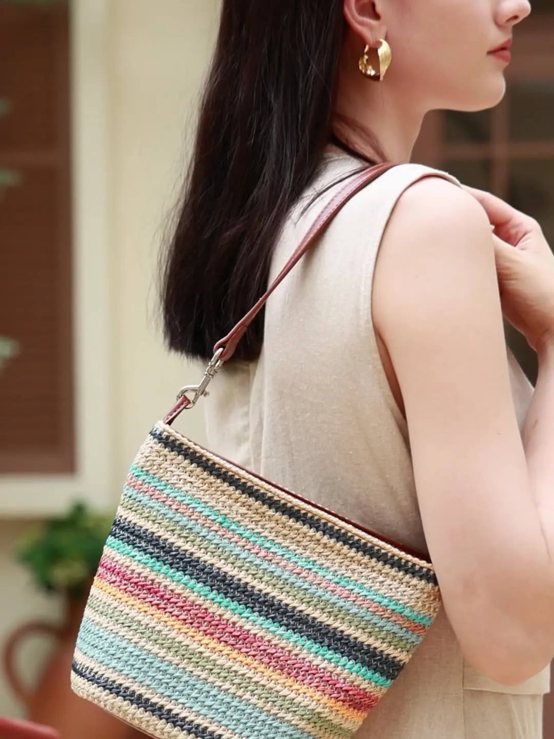 New fashion contrast color bag for women niche design straw with genuine leather large capacity commuter tote bag foreign trade