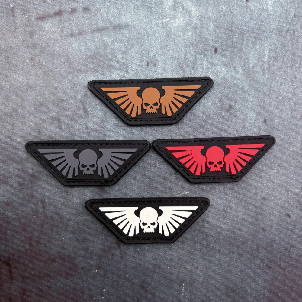 

Нашивка из ПВХ с двумя крыльями, тактический жилет/слинг, значок, наклейка, нашивка из ПВХ, с эффектом светящегося в темноте, нашивка на липучке на подкладке, нашивка на рюкзак, нашивка на одежду, мягкая резина