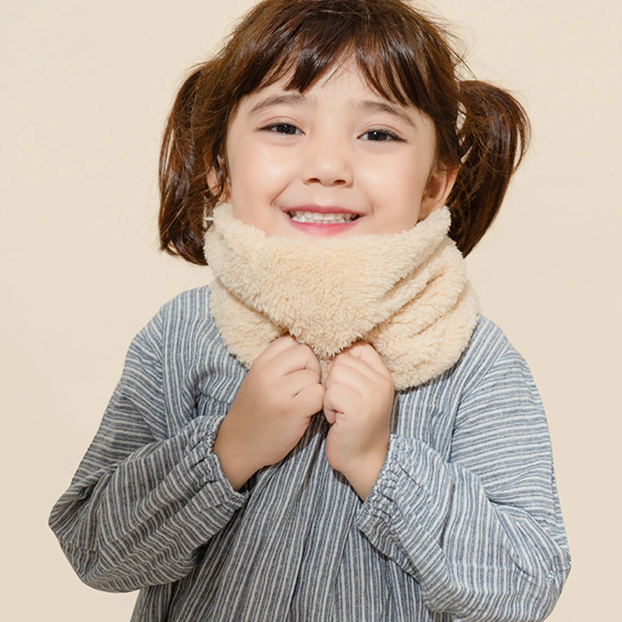 

Lamb Plush Scarves for Boys Girls Winter Warm Neck Cover Solid Color Children Neckerchief Outdoor Baby Short Scarf Visor Collar