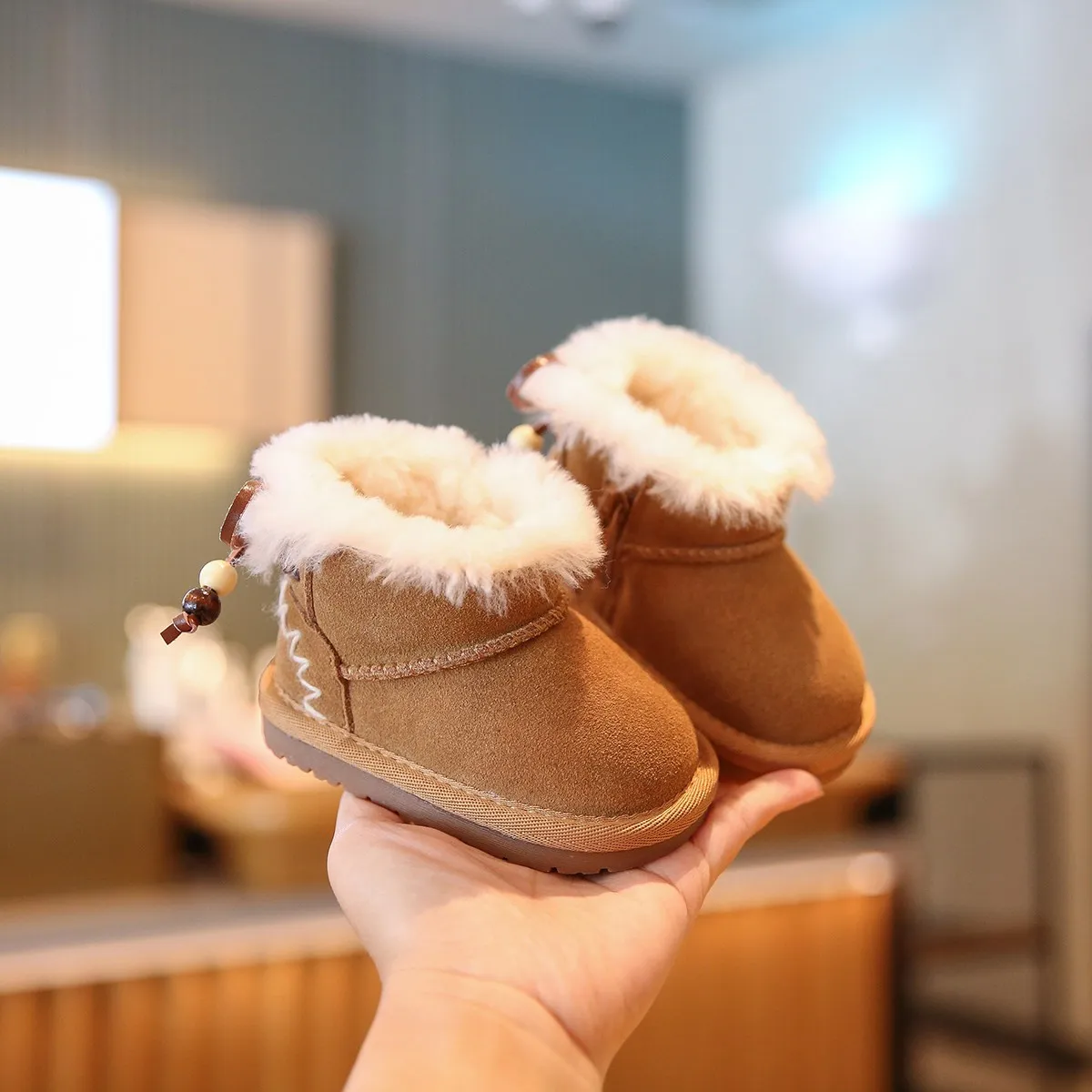 

Детская обувь для мальчиков и девочек, зимние теплые плюшевые зимние сапоги для малышей, От 0 до 5 лет, детские модные кроссовки одного цвета, нескользящая обувь для младенцев