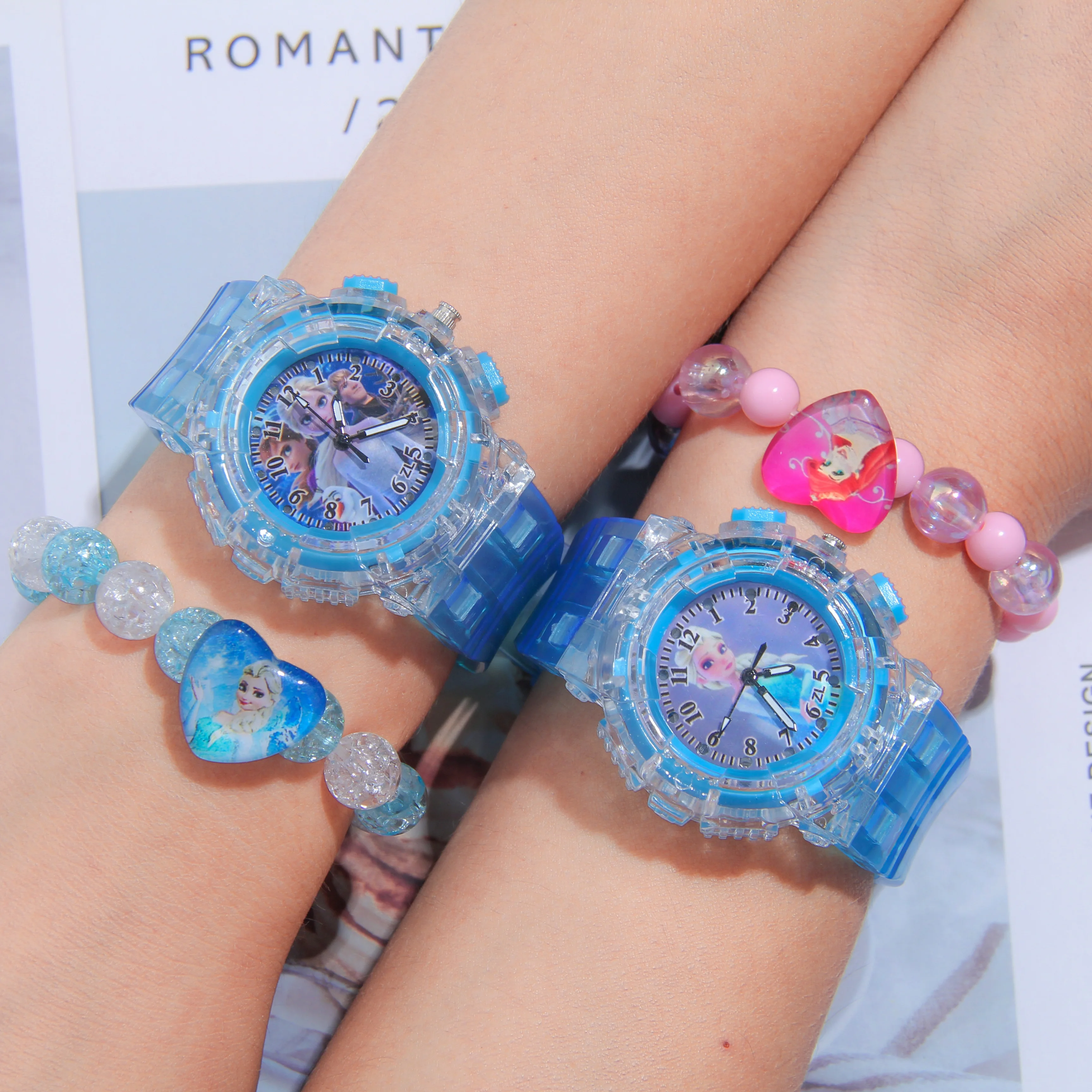 Disney Cartoon Frozen Children Watch with Bracelet Anime Princess Elsa Girls Fashion Night Light Watch Bracelet Kids Toys Gifts