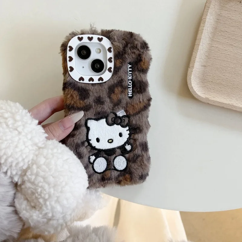 Sanrio Hello Kitty Ins funda de teléfono con estampado de leopardo de felpa para IPhone 16 15 14 13 Pro Max 11 12 13 Pro funda protectora bonita de invierno