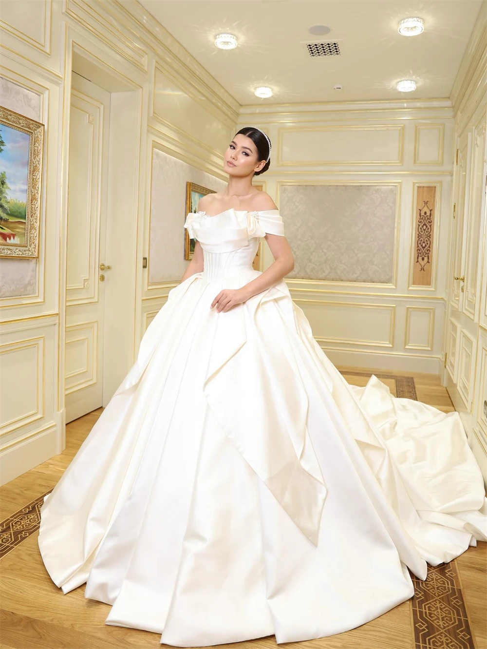 

Customized Sexy Ivory Satin Wedding Dress Formal Sweetheart Off the Shoulder Bridal Gown Boho A-Line Chapel Train Robe de mariée